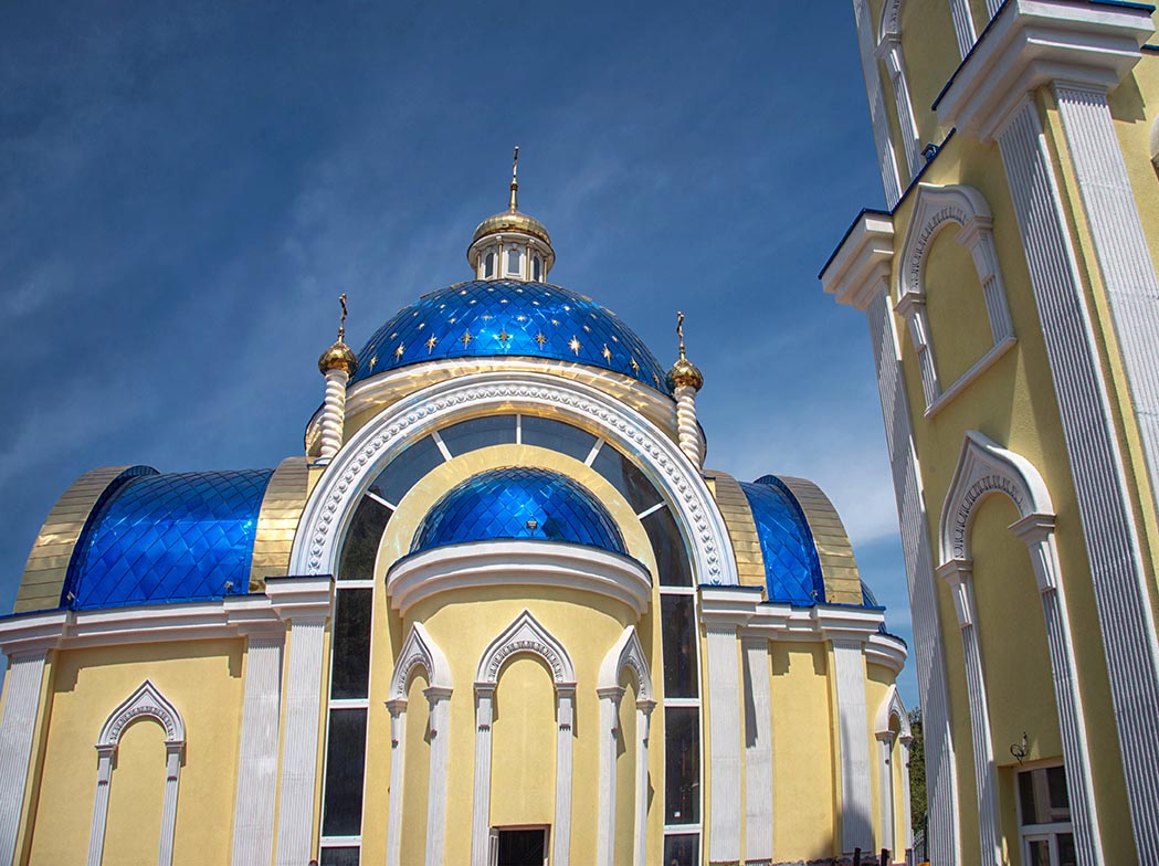 Храм Св. Николай Мирликийски Смирнрнски Пловдив