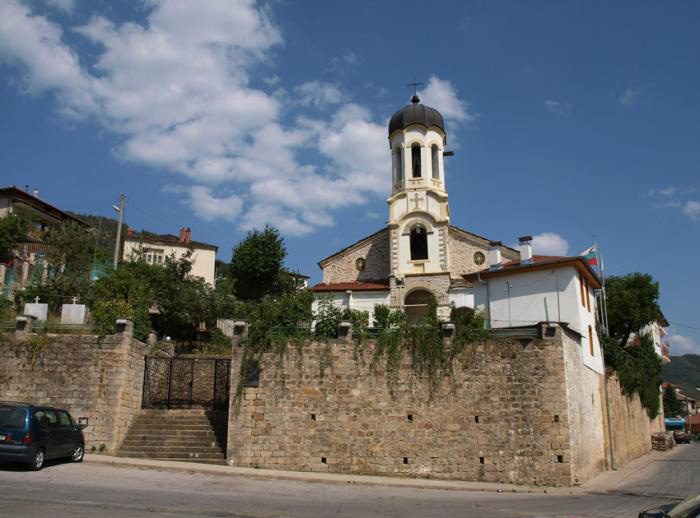 Smolyan1